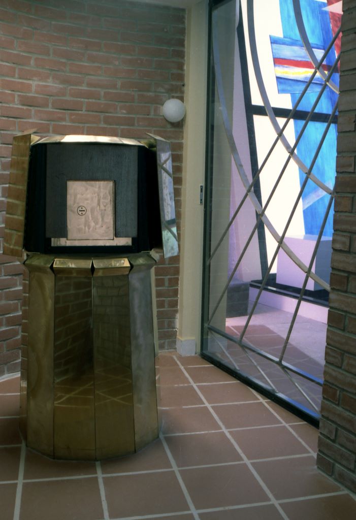 Villeneuve-le-Roy, dettaglio delle vetrature